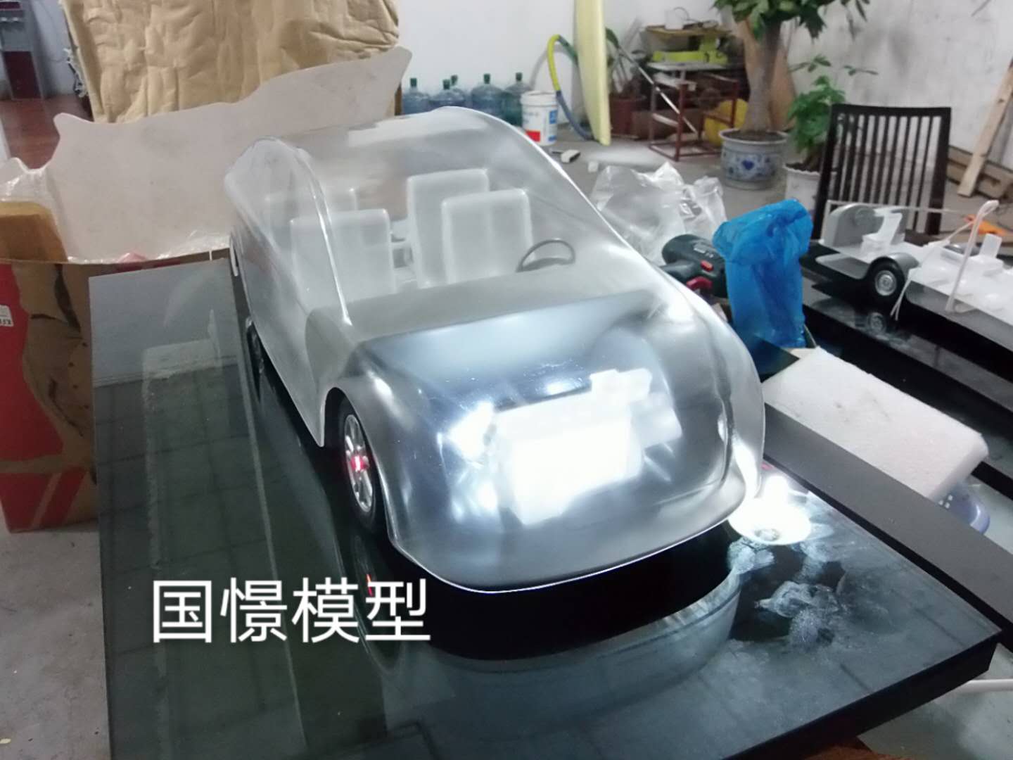 易门县透明车模型